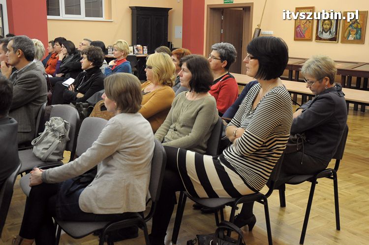 Debata o oświacie w muzealnych murach