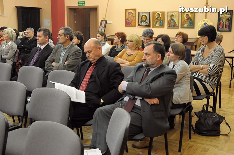 Debata o oświacie w muzealnych murach