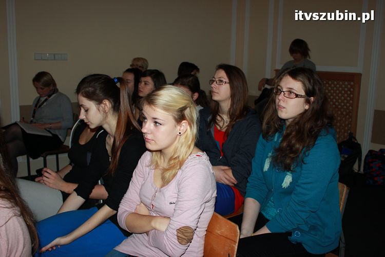 ....TYLKO NIE PAL - kampania prozdrowotna w LO Szubin