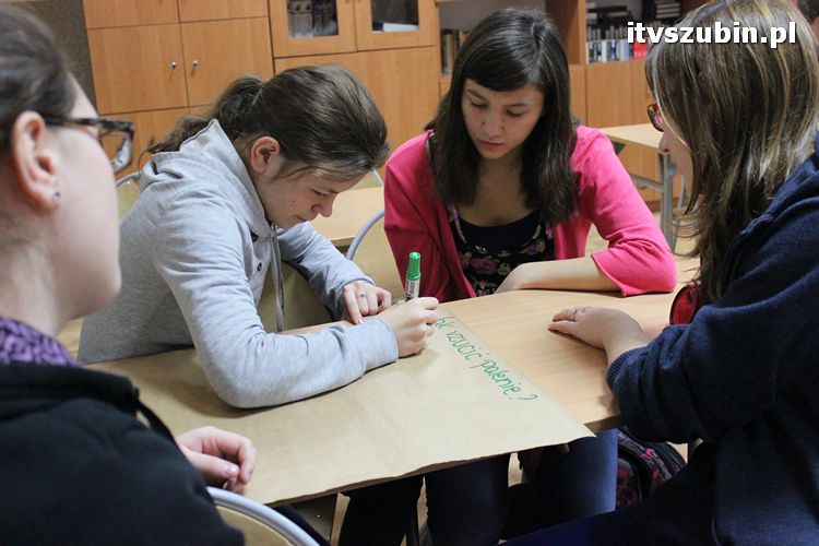 ....TYLKO NIE PAL - kampania prozdrowotna w LO Szubin