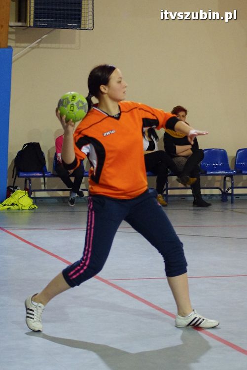 Dziewczęta z szubińskiego liceum mistrzyniami powiatu w piłce ręcznej