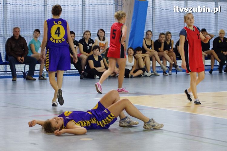 Dziewczęta z szubińskiego liceum mistrzyniami powiatu w piłce ręcznej