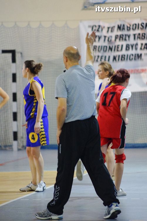 Dziewczęta z szubińskiego liceum mistrzyniami powiatu w piłce ręcznej