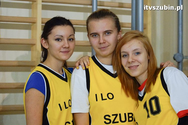 Dziewczęta z szubińskiego liceum mistrzyniami powiatu w piłce ręcznej