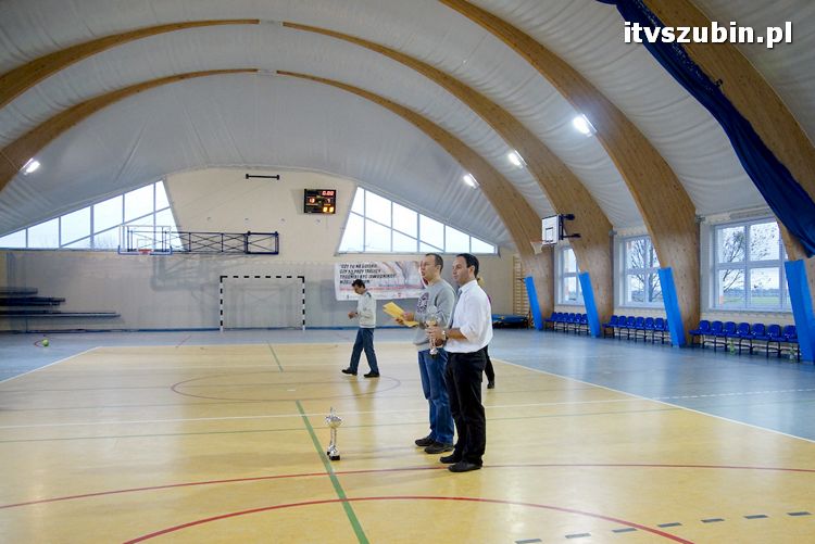 Dziewczęta z szubińskiego liceum mistrzyniami powiatu w piłce ręcznej