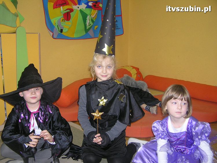 Andrzejkowe wróżby w szubińskiej dwójce