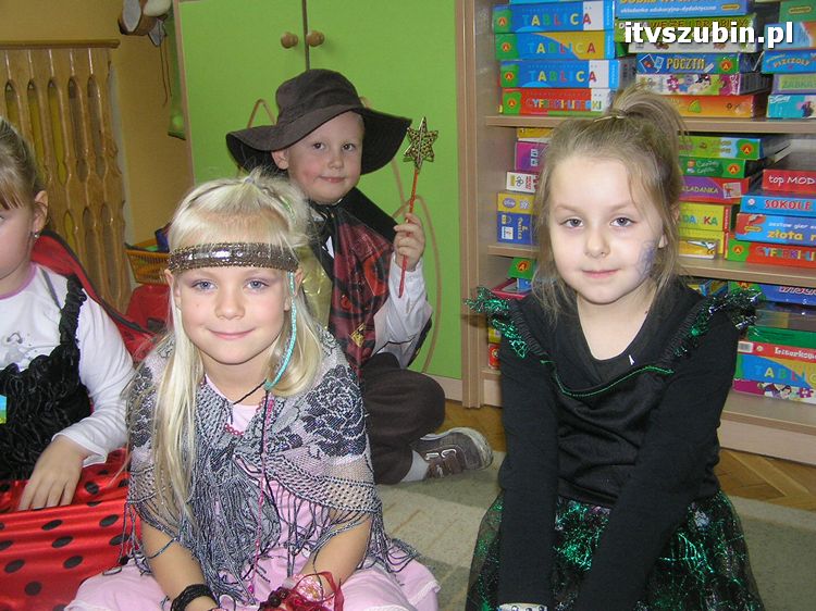 Andrzejkowe wróżby w szubińskiej dwójce