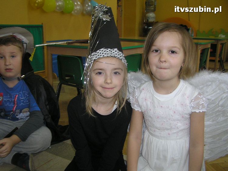 Andrzejkowe wróżby w szubińskiej dwójce