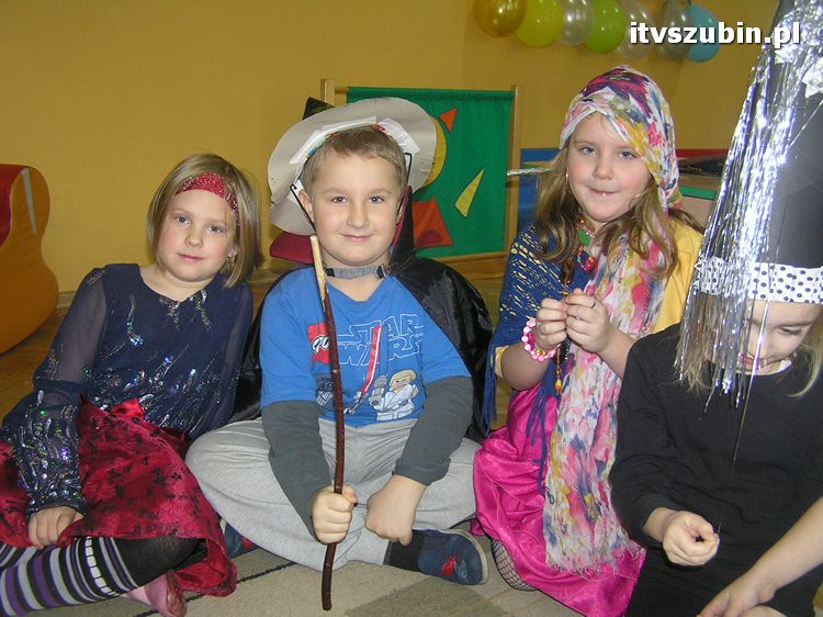 Andrzejkowe wróżby w szubińskiej dwójce