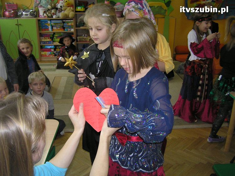 Andrzejkowe wróżby w szubińskiej dwójce