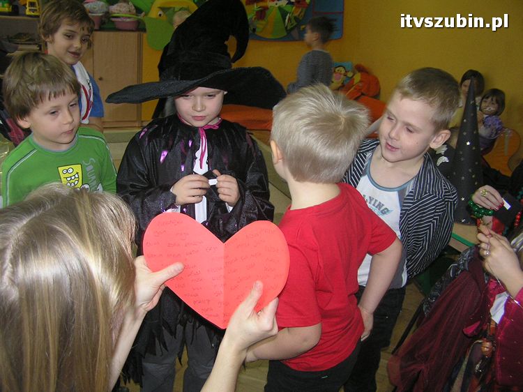 Andrzejkowe wróżby w szubińskiej dwójce