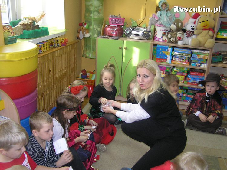 Andrzejkowe wróżby w szubińskiej dwójce