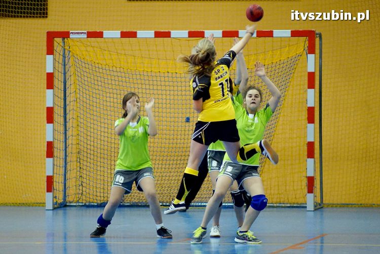 Szczypiornistki z Szubina w półfinale wojewódzkim