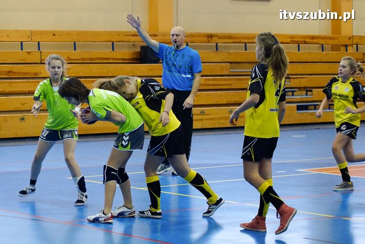 Szczypiornistki z Szubina w półfinale wojewódzkim