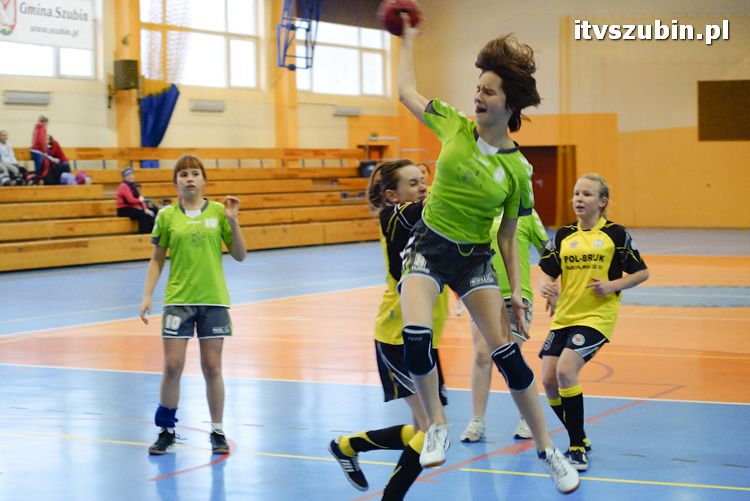Szczypiornistki z Szubina w półfinale wojewódzkim