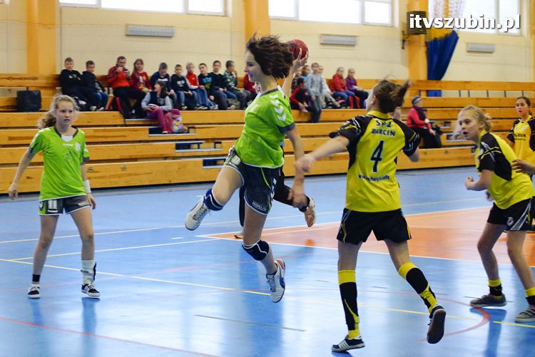 Szczypiornistki z Szubina w półfinale wojewódzkim