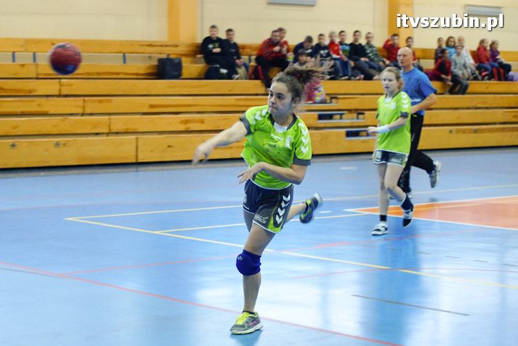 Szczypiornistki z Szubina w półfinale wojewódzkim