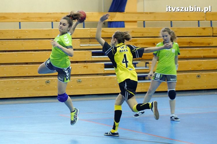 Szczypiornistki z Szubina w półfinale wojewódzkim