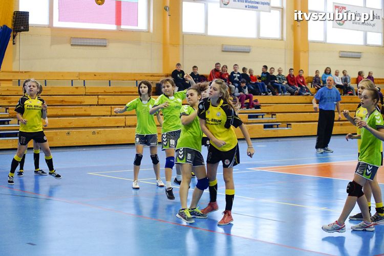 Szczypiornistki z Szubina w półfinale wojewódzkim