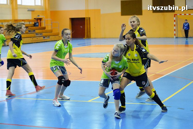 Szczypiornistki z Szubina w półfinale wojewódzkim