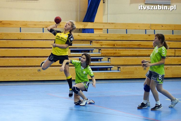 Szczypiornistki z Szubina w półfinale wojewódzkim