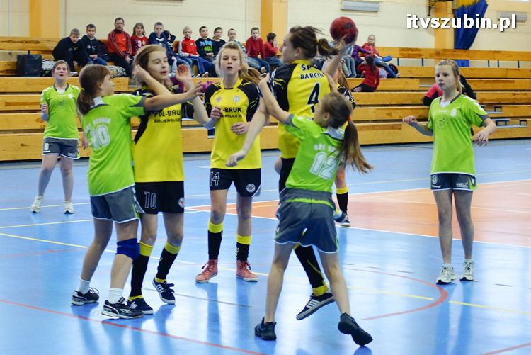 Szczypiornistki z Szubina w półfinale wojewódzkim