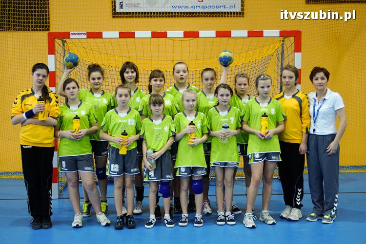 Szczypiornistki z Szubina w półfinale wojewódzkim