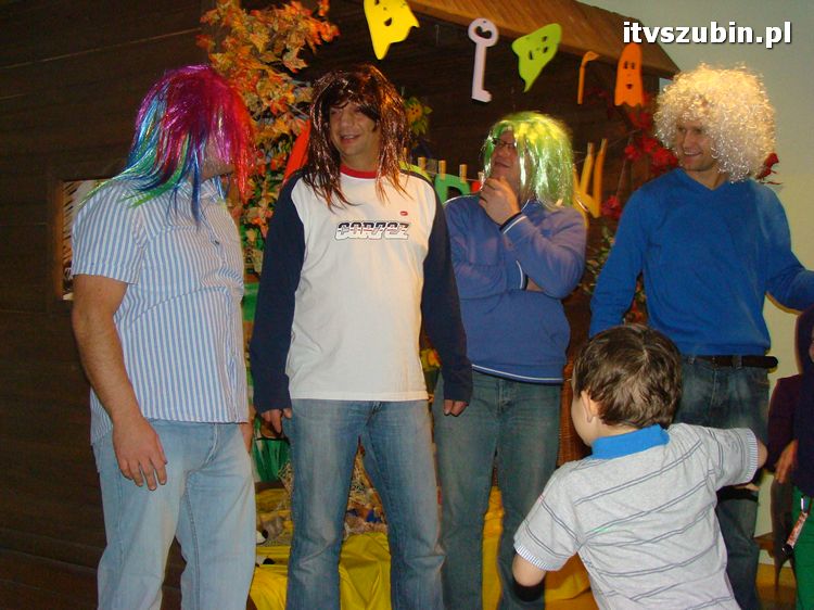 Andrzejkowe spotkanie, czyli magiczne, popołudnie dla rodziców i dzieci z Samorządowego Przedszkola nr 2 w Szubinie z grupy ?Biedronki?