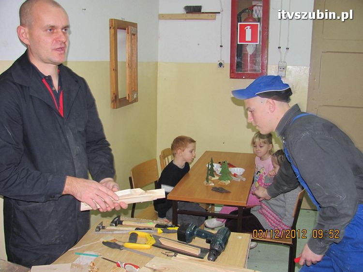 Wycieczka ?Biedronek? do stolarni