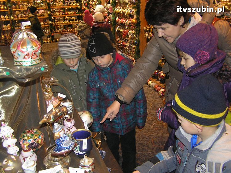 Wycieczka do fabryki bombek