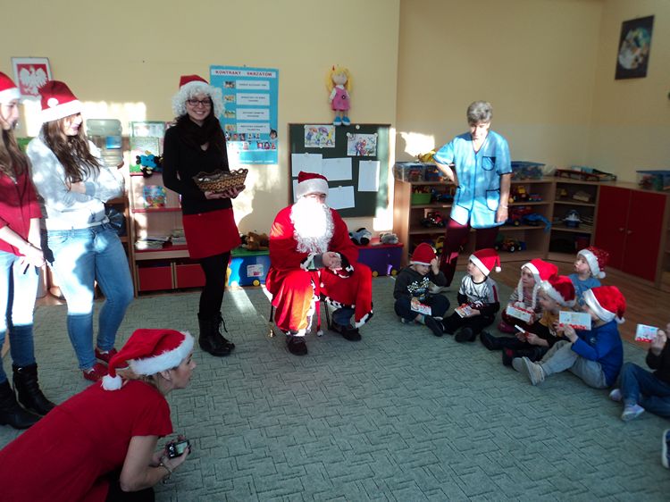 Mikołaje i Mikołajki w Samorządowym Przedszkolu nr 2 w Szubinie