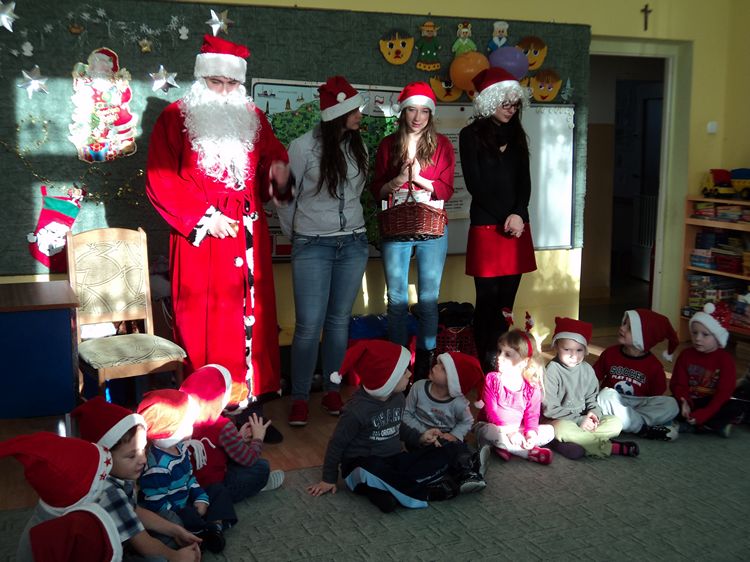 Mikołaje i Mikołajki w Samorządowym Przedszkolu nr 2 w Szubinie