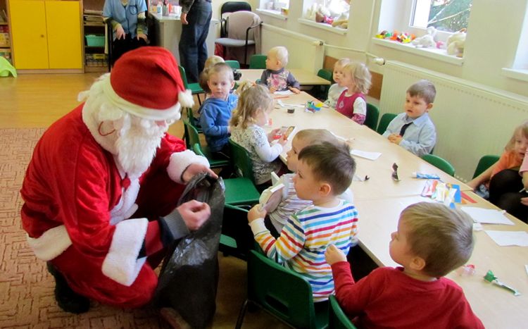 Mikołaje i Mikołajki w Samorządowym Przedszkolu nr 2 w Szubinie