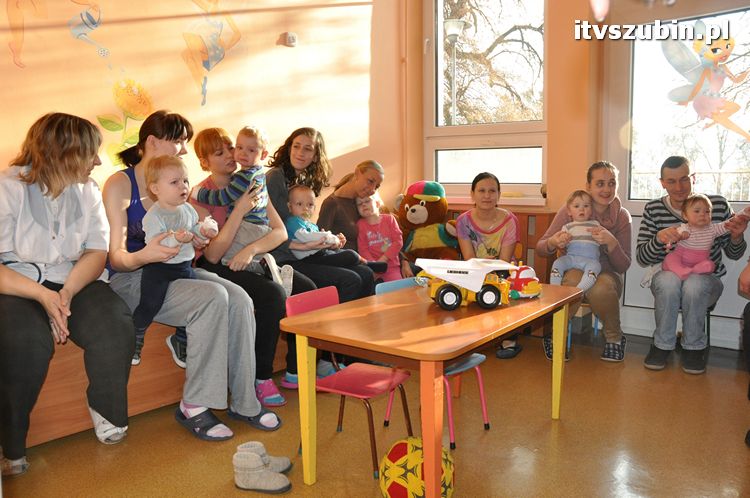 Mikołaj w oddziale dziecięcym szubińskiego szpitala