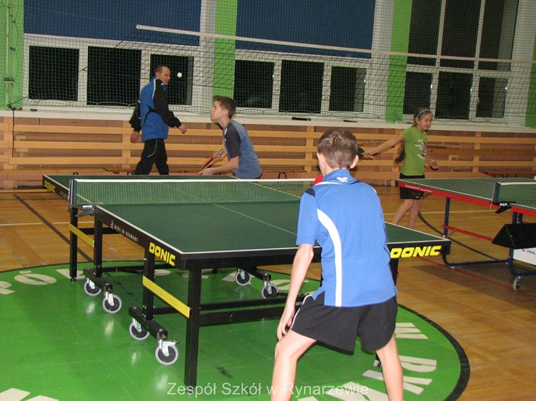 Mikołajkowy Turniej w Tenisie Stołowym w Rynarzewie