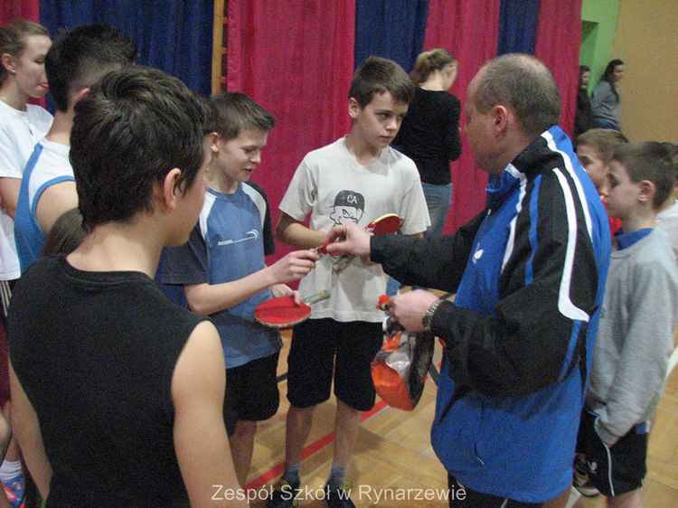 Mikołajkowy Turniej w Tenisie Stołowym w Rynarzewie