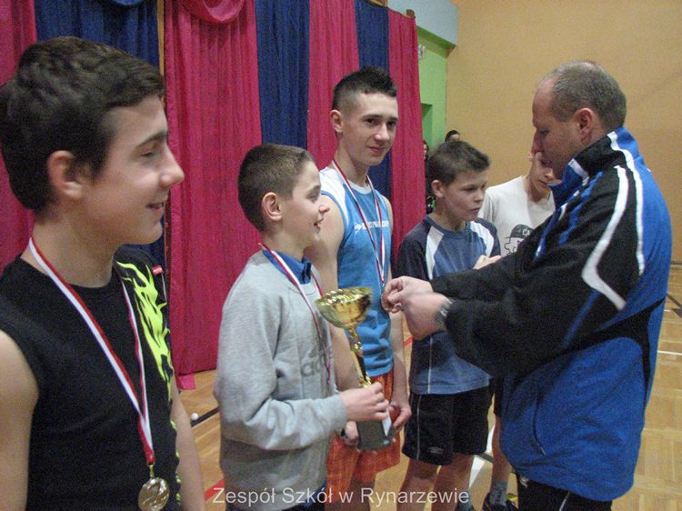 Mikołajkowy Turniej w Tenisie Stołowym w Rynarzewie