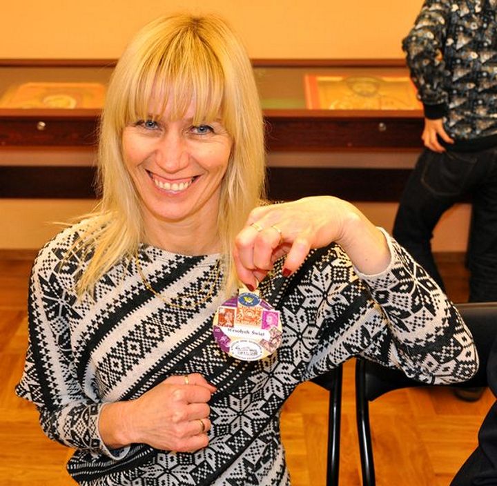 Mikołajkowe spotkanie koła filatelistycznego w muzeum