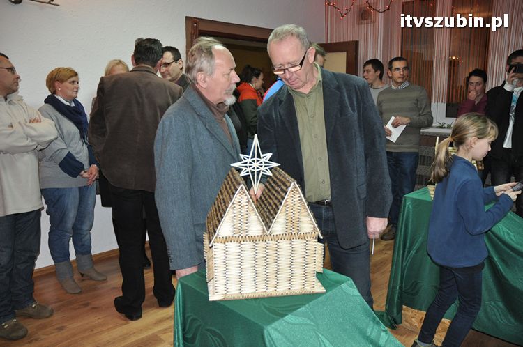 Wernisaż szopek bożonarodzeniowych Przemka Kozłowskiego