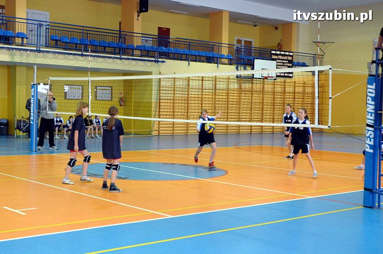 Mistrzostwa Gminy Szubin w Mini Piłce Siatkowej Dziewcząt