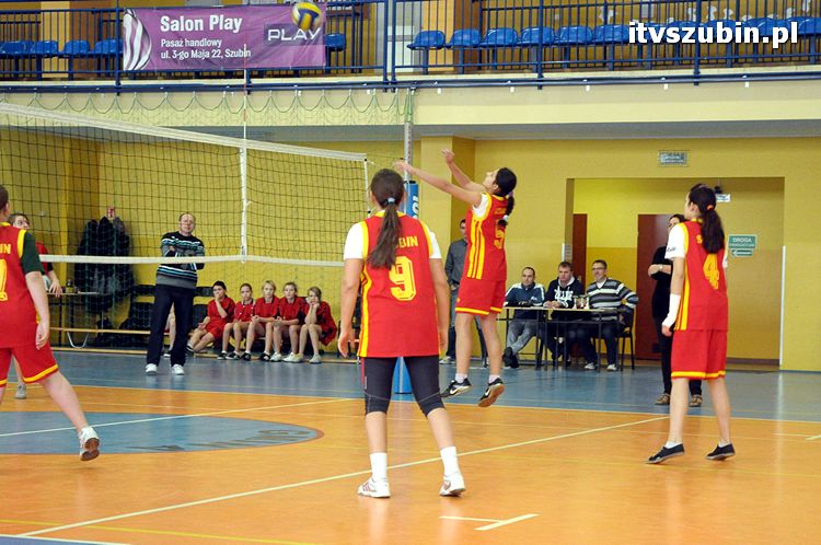 Mistrzostwa Gminy Szubin w Mini Piłce Siatkowej Dziewcząt