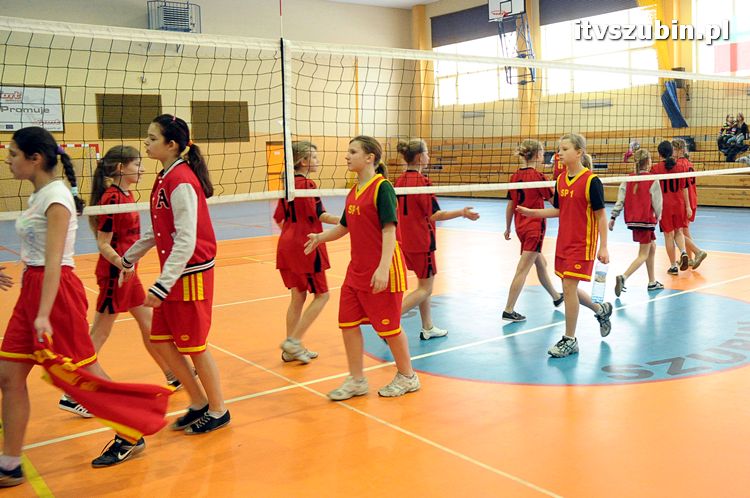 Mistrzostwa Gminy Szubin w Mini Piłce Siatkowej Dziewcząt