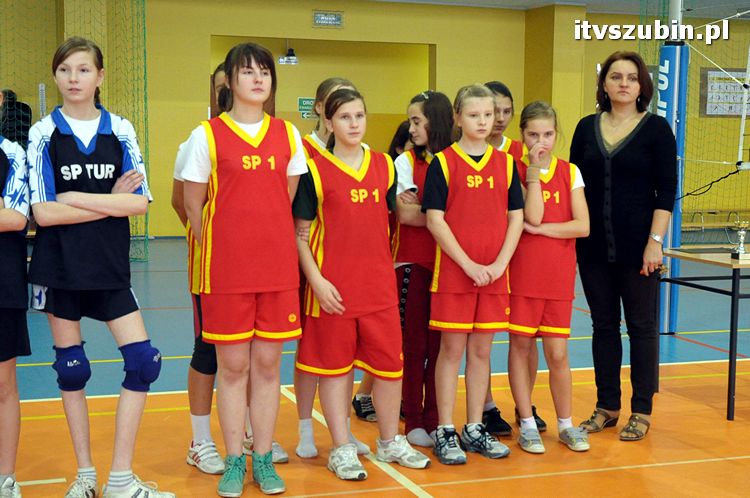 Mistrzostwa Gminy Szubin w Mini Piłce Siatkowej Dziewcząt