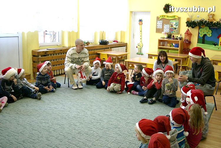 Mikołaje u Żabek i Gumisiów