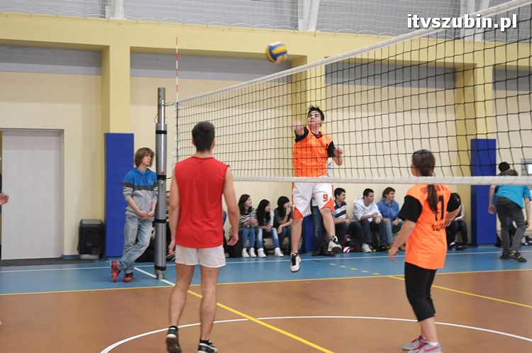  II Mikołajkowy Turniej Zjednoczonych Klubów Europejskich w Piłkę Siatkową