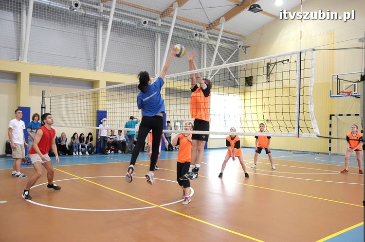  II Mikołajkowy Turniej Zjednoczonych Klubów Europejskich w Piłkę Siatkową