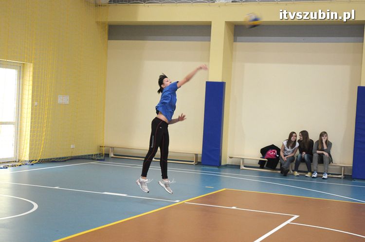  II Mikołajkowy Turniej Zjednoczonych Klubów Europejskich w Piłkę Siatkową