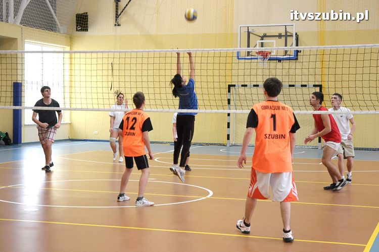  II Mikołajkowy Turniej Zjednoczonych Klubów Europejskich w Piłkę Siatkową