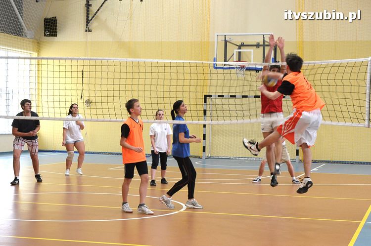  II Mikołajkowy Turniej Zjednoczonych Klubów Europejskich w Piłkę Siatkową