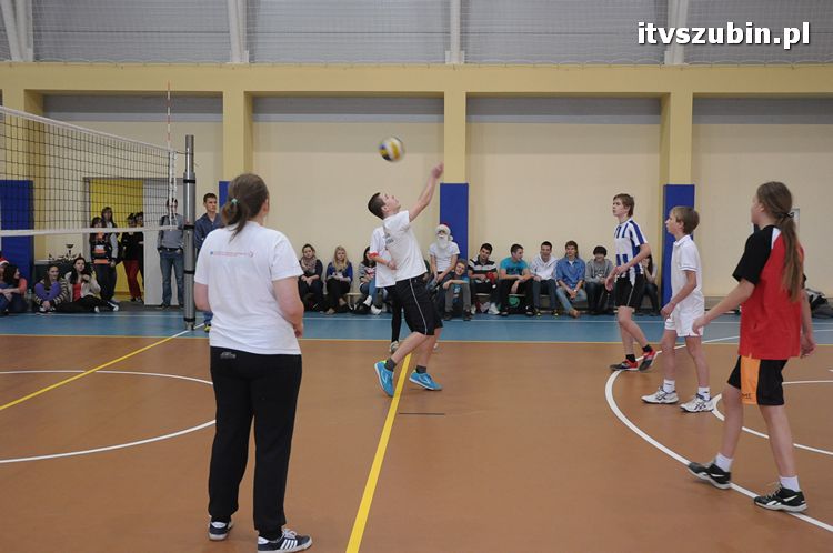  II Mikołajkowy Turniej Zjednoczonych Klubów Europejskich w Piłkę Siatkową